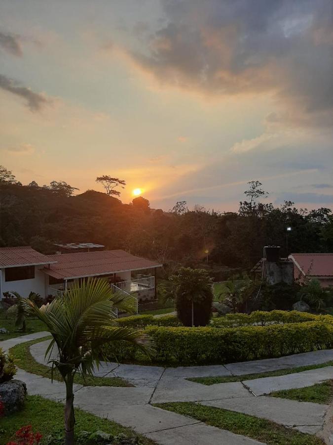 Elenita Lodge *