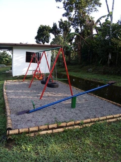 Elenita Lodge Sasaima